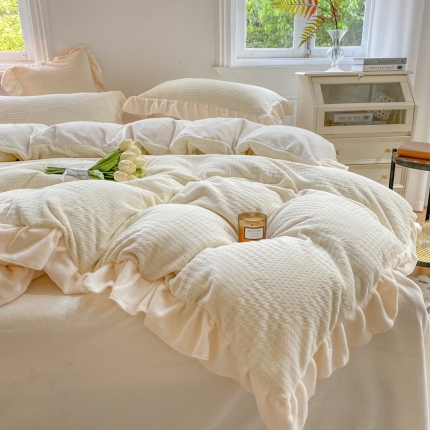 91家纺网 家纺一手货源 找家纺 总）其奥2025保暖加厚牛奶绒宝宝绒韩版公主风四件套花朵系列