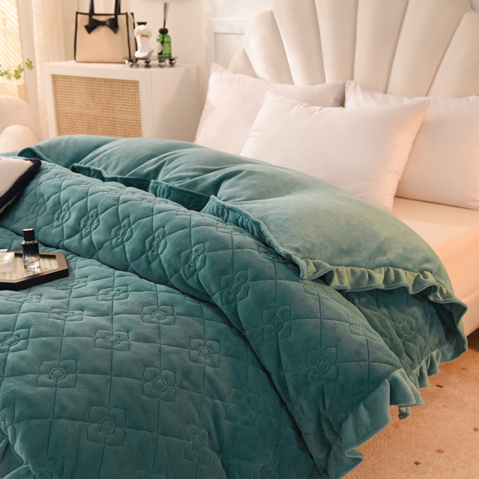 91家纺网 家纺一手货源 找家纺 甜之梦 2025新款牛奶绒夹棉纯色单被套 湖绿