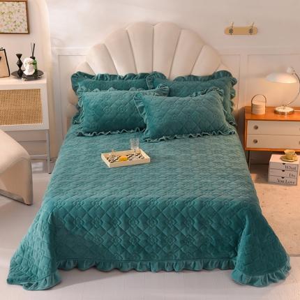 91家纺网 家纺一手货源 找家纺 甜之梦 2025新款纯色全棉夹棉防滑花边款床盖 湖绿