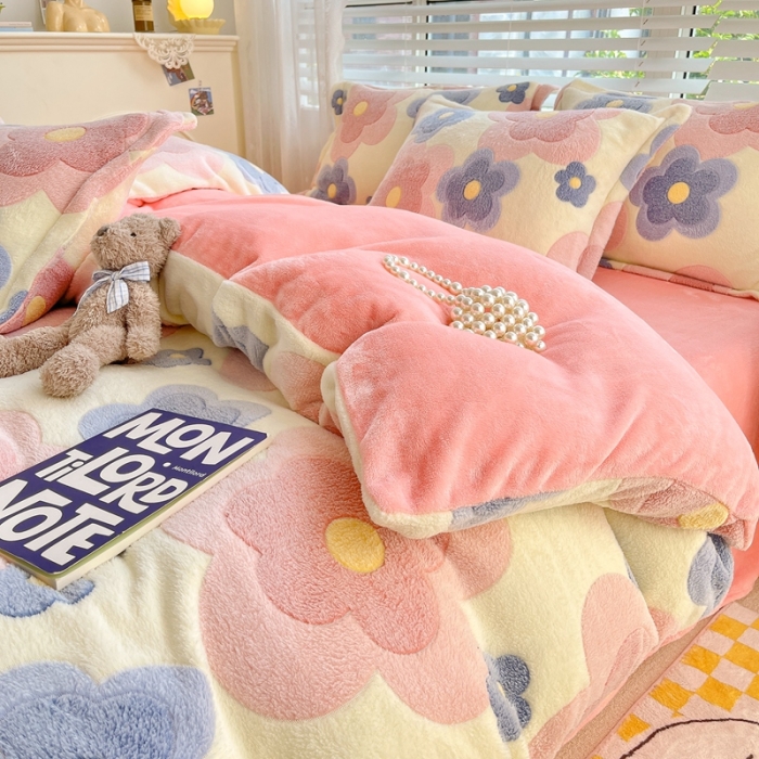 91家纺网 家纺一手货源 找家纺 苏拉  2023新款秋冬新款雪花绒牛奶绒四件套 繁花