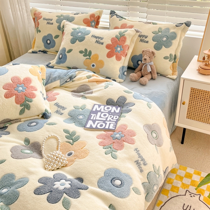 91家纺网 家纺一手货源 找家纺 苏拉  2023新款秋冬新款雪花绒牛奶绒四件套 花儿朵朵