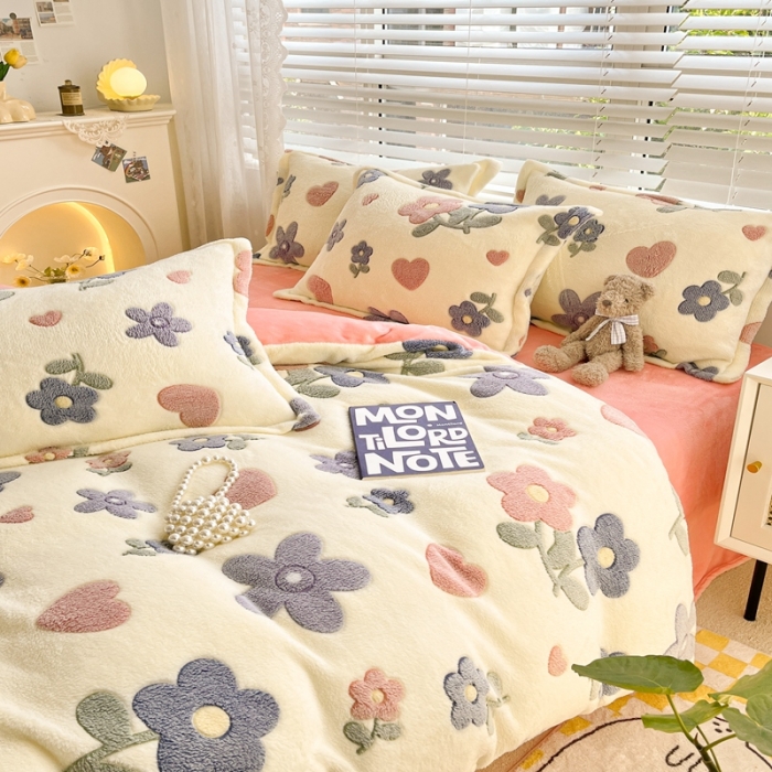 91家纺网 家纺一手货源 找家纺 苏拉  2023新款秋冬新款雪花绒牛奶绒四件套 花海