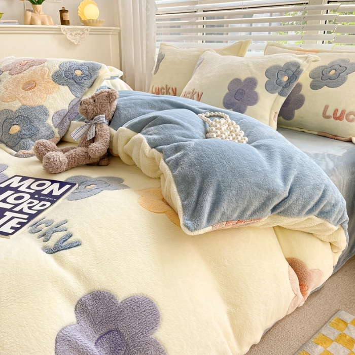 91家纺网 家纺一手货源 找家纺 苏拉  2023新款秋冬新款雪花绒牛奶绒四件套 花季