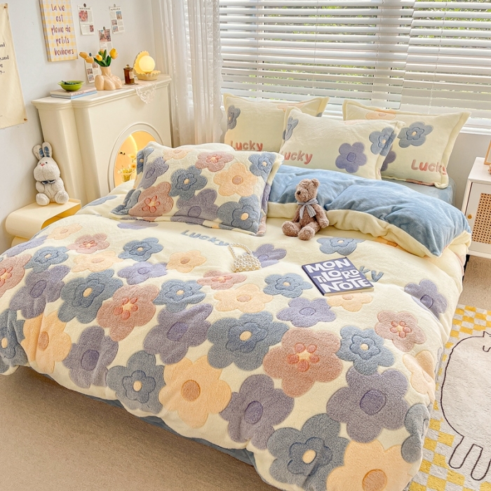 91家纺网 家纺一手货源 找家纺 苏拉  2023新款秋冬新款雪花绒牛奶绒四件套 花季