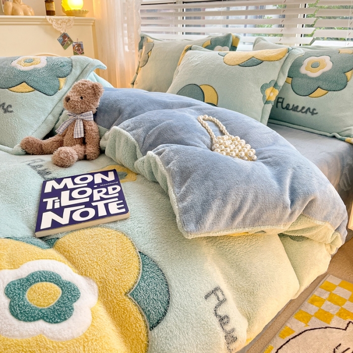 91家纺网 家纺一手货源 找家纺 苏拉  2023新款秋冬新款雪花绒牛奶绒四件套 太阳花