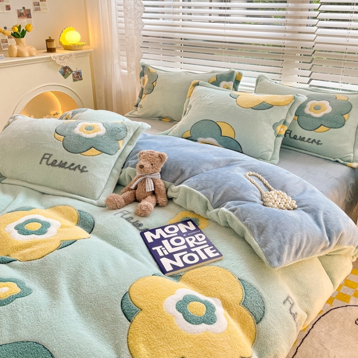 91家纺网 家纺一手货源 找家纺 苏拉  2023新款秋冬新款雪花绒牛奶绒四件套 太阳花