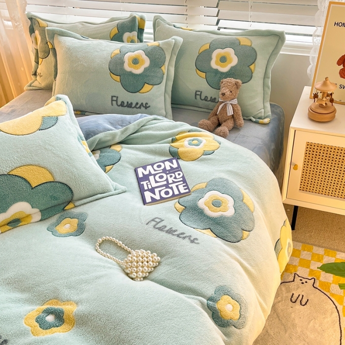 91家纺网 家纺一手货源 找家纺 苏拉  2023新款秋冬新款雪花绒牛奶绒四件套 太阳花