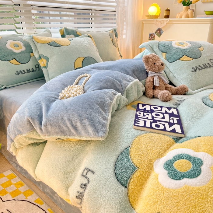 91家纺网 家纺一手货源 找家纺 苏拉  2023新款秋冬新款雪花绒牛奶绒四件套 太阳花