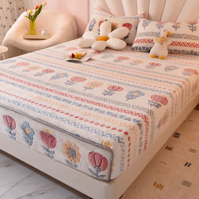 91家纺网 家纺一手货源 找家纺 慕梵 2022新款雪花绒印花卡通床笠 波西米亚