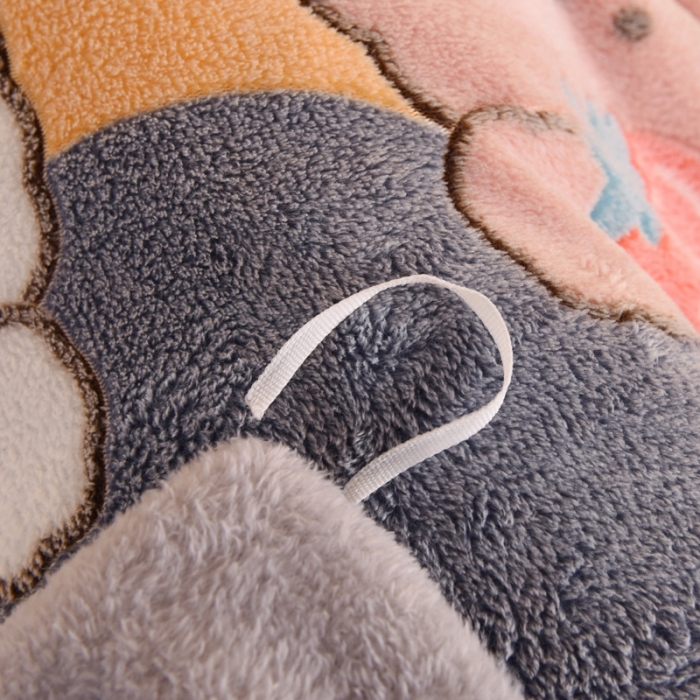 91家纺网 家纺一手货源 找家纺 慕梵 2022新款雪花绒卡通印花单被套 草莓兔