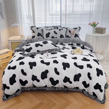 91家纺网 家纺一手货源 找家纺 2023新款撞色牛奶绒花边四件套