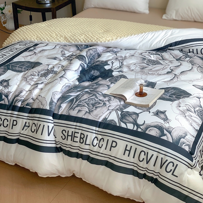 91家纺网 家纺一手货源 找家纺 花沐 2023新款针织棉大豆被豆豆被冬被被子 大版印花-白