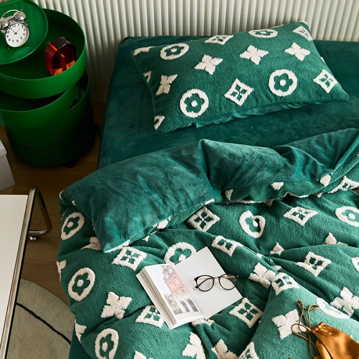 91家纺网 家纺一手货源 找家纺 花沐 2023新款轻奢提花牛奶绒四件套 提花绿色