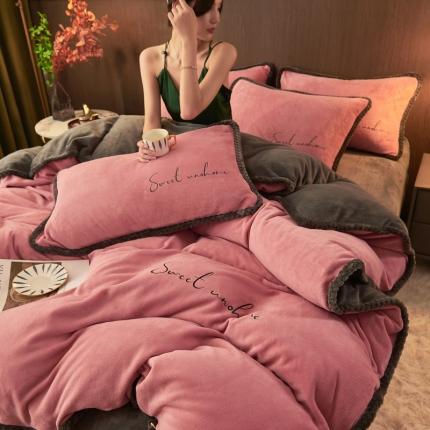 91家纺网 家纺一手货源 找家纺 （总）吾诺 2022新款牛奶绒双拼色四件套风格一