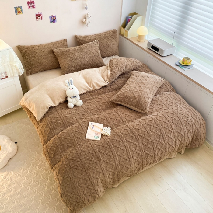 91家纺网 家纺一手货源 找家纺 金爱家 2023新款塔芙绒牛奶绒防静电四件套 塔芙绒-咖