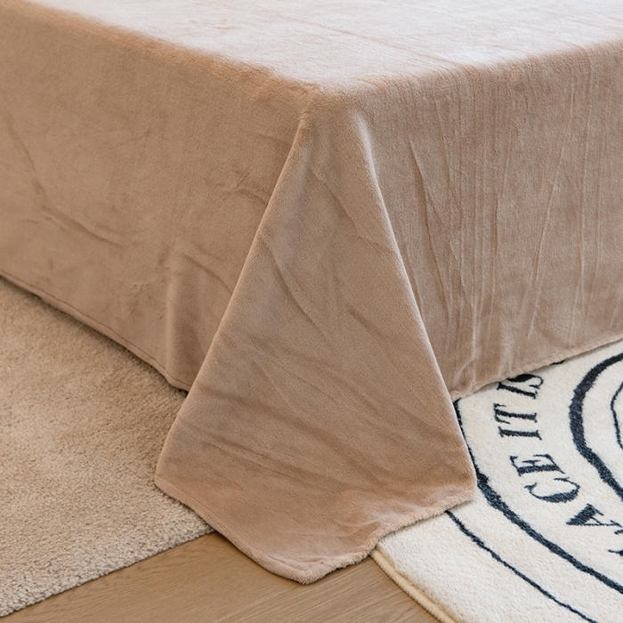 91家纺网 家纺一手货源 找家纺 丝幔新款全消光5D雕花牛奶绒四件套 欧式烂花-抹茶绿