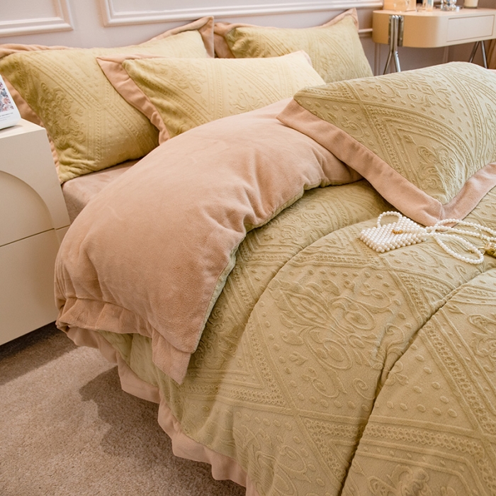 91家纺网 家纺一手货源 找家纺 丝幔新款全消光5D雕花牛奶绒四件套 欧式烂花-抹茶绿