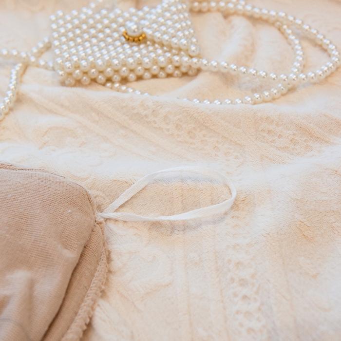 91家纺网 家纺一手货源 找家纺 丝幔新款全消光5D雕花牛奶绒四件套 欧式烂花-奶油白