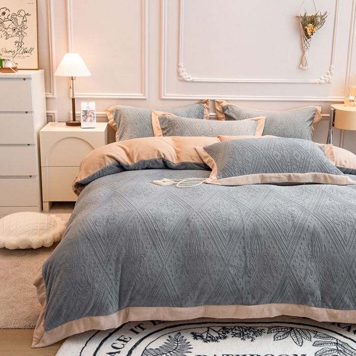 91家纺网 家纺一手货源 找家纺 丝幔新款全消光5D雕花牛奶绒四件套 欧式烂花-气质灰