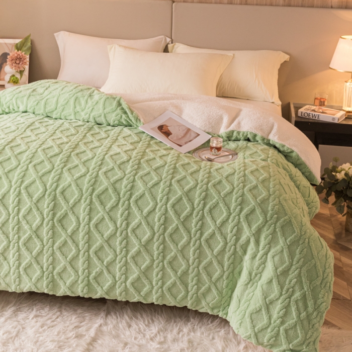 91家纺网 家纺一手货源 找家纺 简爱-2025舒棉绒羊羔绒单被套多功能毯 菱形茉格-海藻绿
