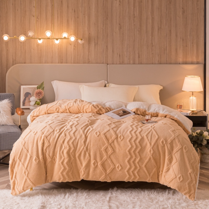 91家纺网 家纺一手货源 找家纺 简爱-2025舒棉绒羊羔绒单被套多功能毯 纹路菱形格-姜黄