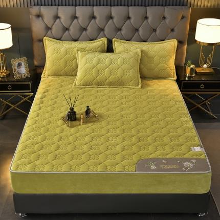 91家纺网 家纺一手货源 找家纺 （总）小牛席业 2022新款牛奶绒夹棉床笠-绣球花开