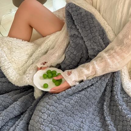 91家纺网 家纺一手货源 找家纺 （总）昔可家纺 2022新款ins风纯色保暖塔塔绒多功能毛毯