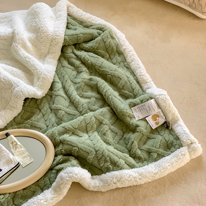 91家纺网 家纺一手货源 找家纺 昔可家纺 2022新款ins风纯色保暖塔塔绒多功能毛毯 波纹绿