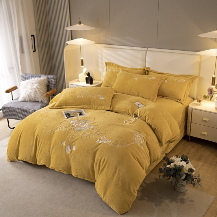 91家纺网 家纺一手货源 找家纺 凡客 2022新款亲肤牛奶绒四件套-倩影系列 黄