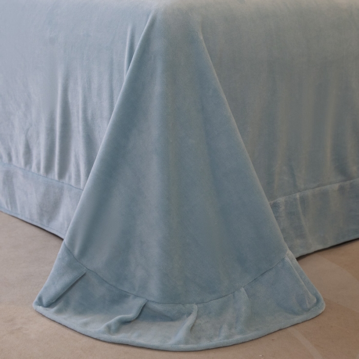 91家纺网 家纺一手货源 找家纺 凡客 2022新款亲肤牛奶绒四件套-倩影系列 梵星绿