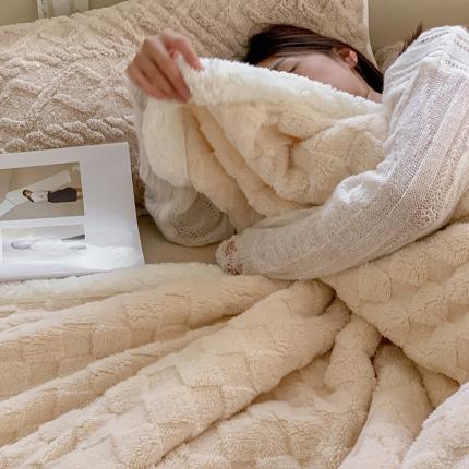 昔可家纺 2022新款ins风纯色保暖塔塔绒多功能毛毯 棋盘格米色