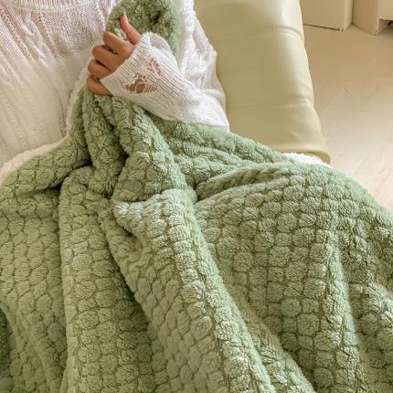 昔可家纺 2022新款ins风纯色保暖塔塔绒多功能毛毯 小波点绿
