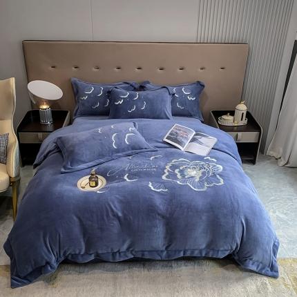 91家纺网 家纺一手货源 找家纺 总芯贝儿2022轻奢加厚保暖雕花牛奶绒绣花宝宝法莱绒四件套