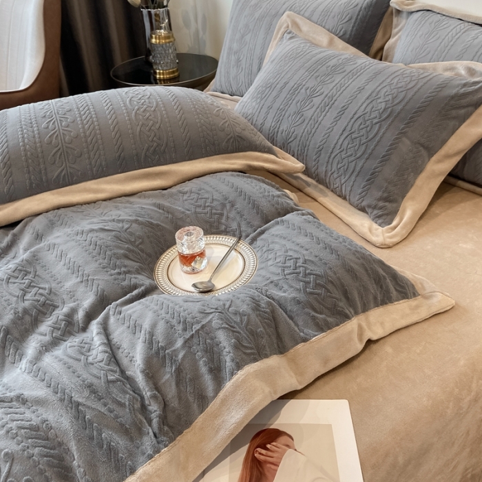 91家纺网 家纺一手货源 找家纺 梦享生活 新款高克重欧式烂花全消光亲肤牛奶绒四件套 欧式烂花-花枝灰