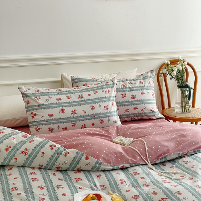 91家纺网 家纺一手货源 找家纺 昔可家纺 2022新款仙女风全棉爱丽丝系列印花四件套 爱莉草莓