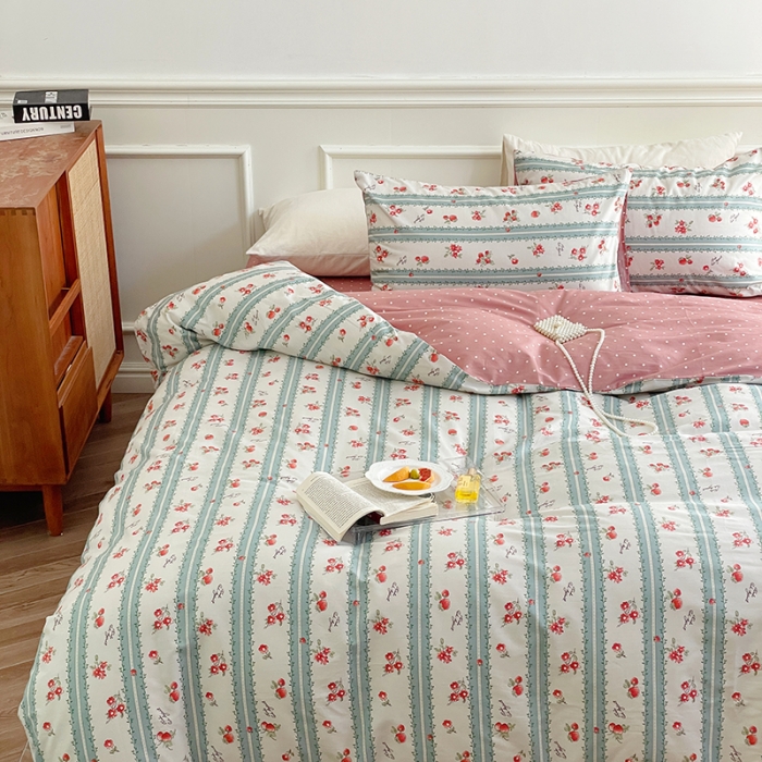 91家纺网 家纺一手货源 找家纺 昔可家纺 2022新款仙女风全棉爱丽丝系列印花四件套 爱莉草莓