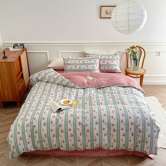 91家纺网 家纺一手货源 找家纺 昔可家纺 2022新款仙女风全棉爱丽丝系列印花四件套 爱莉草莓