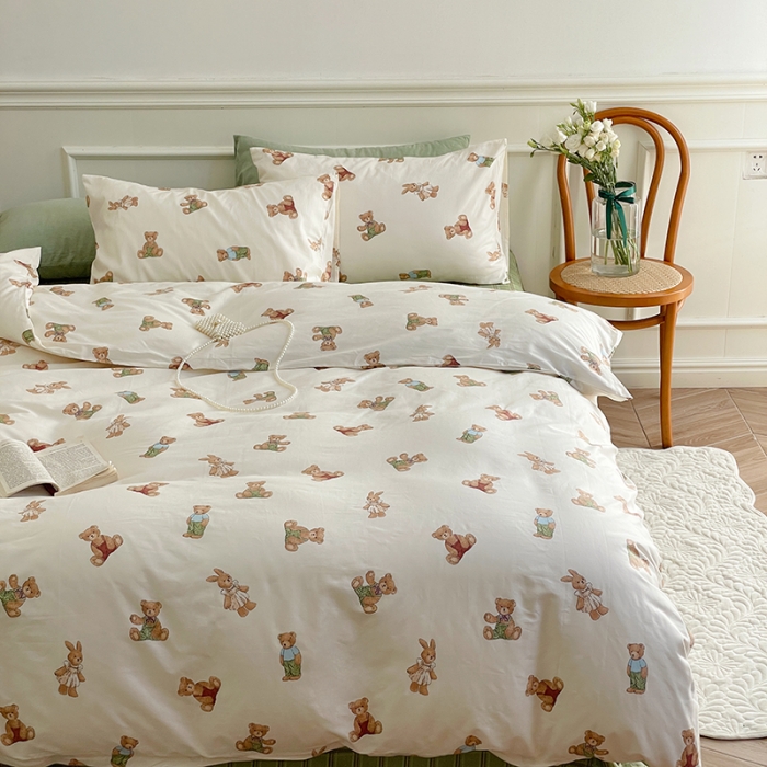 91家纺网 家纺一手货源 找家纺 昔可家纺 2022新款仙女风全棉爱丽丝系列印花四件套 玩偶公仔熊