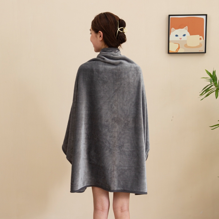 91家纺网 家纺一手货源 找家纺 卡琪曼 2022新款纯色双层牛奶绒复合披肩毯 灰色