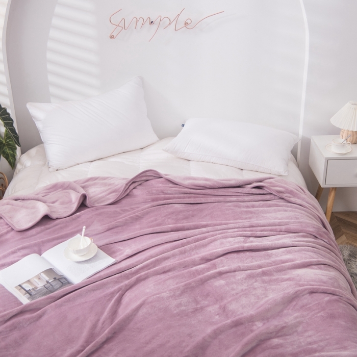 91家纺网 家纺一手货源 找家纺 卡琪曼 2023新款纯色加厚牛奶绒法兰绒毛毯子办公室午睡盖毯 豆沙