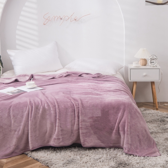 91家纺网 家纺一手货源 找家纺 卡琪曼 2023新款纯色加厚牛奶绒法兰绒毛毯子办公室午睡盖毯 豆沙