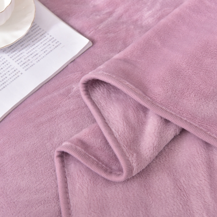 91家纺网 家纺一手货源 找家纺 卡琪曼 2023新款纯色加厚牛奶绒法兰绒毛毯子办公室午睡盖毯 豆沙