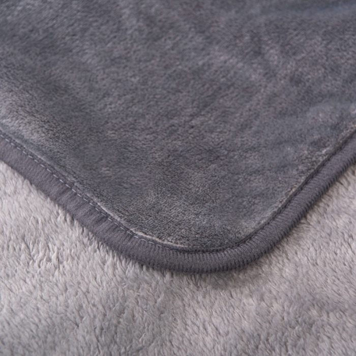 91家纺网 家纺一手货源 找家纺 卡琪曼 2023新款纯色加厚牛奶绒法兰绒毛毯子办公室午睡盖毯 灰色