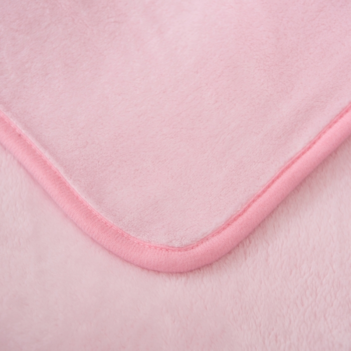 91家纺网 家纺一手货源 找家纺 卡琪曼 2023新款纯色加厚牛奶绒法兰绒毛毯子办公室午睡盖毯 浅粉