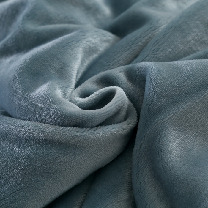 91家纺网 家纺一手货源 找家纺 卡琪曼 2022新双面法兰绒羊羔绒毛毯办公室午睡盖毯子 孔雀蓝