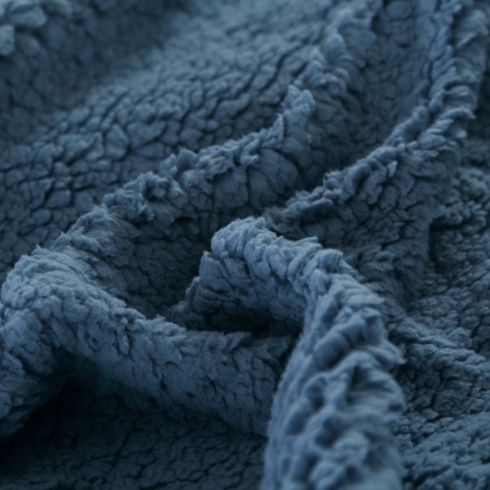 91家纺网 家纺一手货源 找家纺 卡琪曼 2022新双面法兰绒羊羔绒毛毯办公室午睡盖毯子 午夜蓝