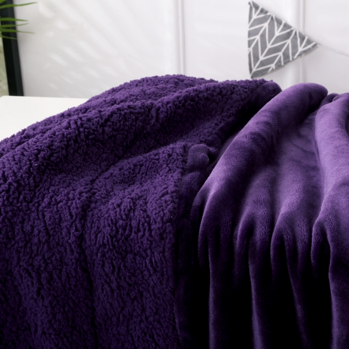 91家纺网 家纺一手货源 找家纺 卡琪曼 2022新双面法兰绒羊羔绒毛毯办公室午睡盖毯子 紫色