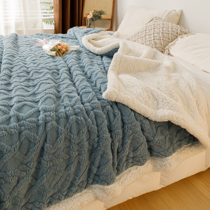 91家纺网 家纺一手货源 找家纺 简爱-2026加厚舒棉绒羊羔绒盖毯毛毯 菱形茉格-暮色蓝