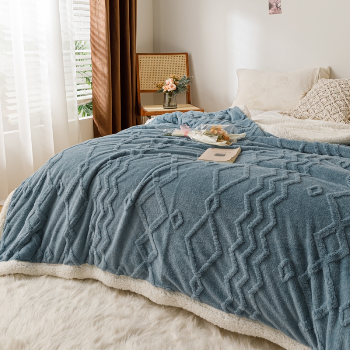 91家纺网 家纺一手货源 找家纺 简爱-2026加厚舒棉绒羊羔绒盖毯毛毯 纹路菱形格-暮色蓝