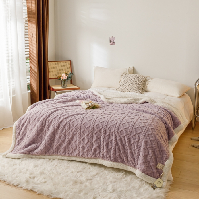 91家纺网 家纺一手货源 找家纺 简爱-2026加厚舒棉绒羊羔绒盖毯毛毯 菱形茉格-香芋紫